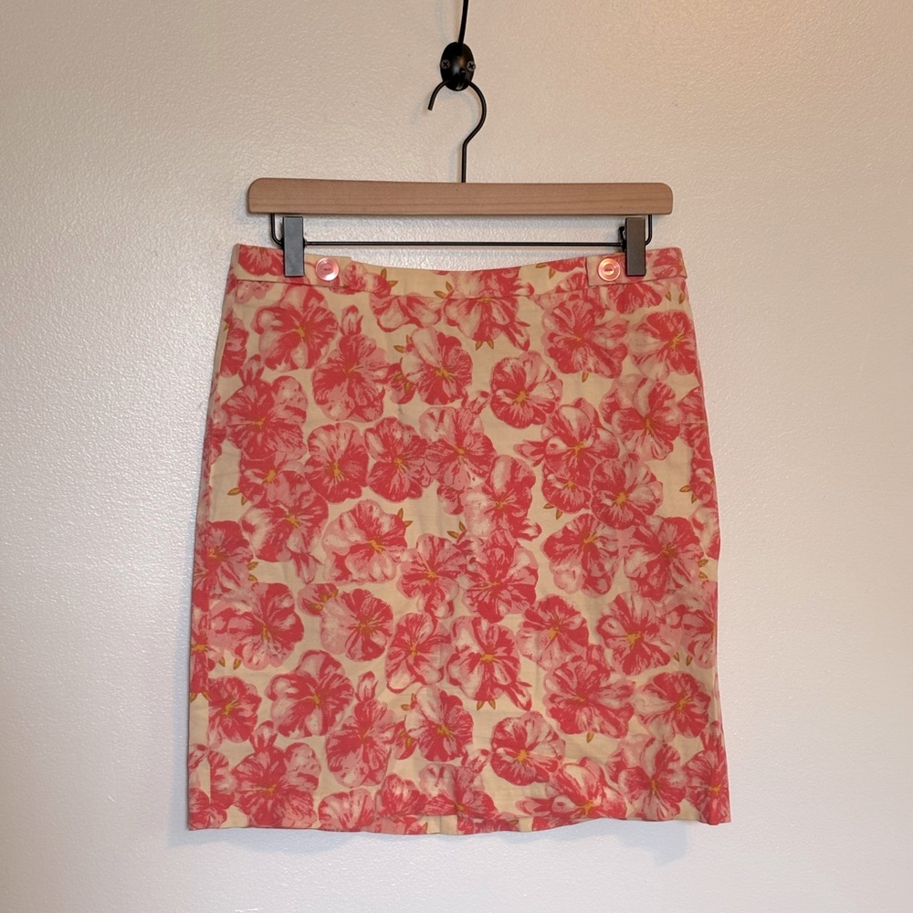Heart moon star floral pink skirt with button detail on the front